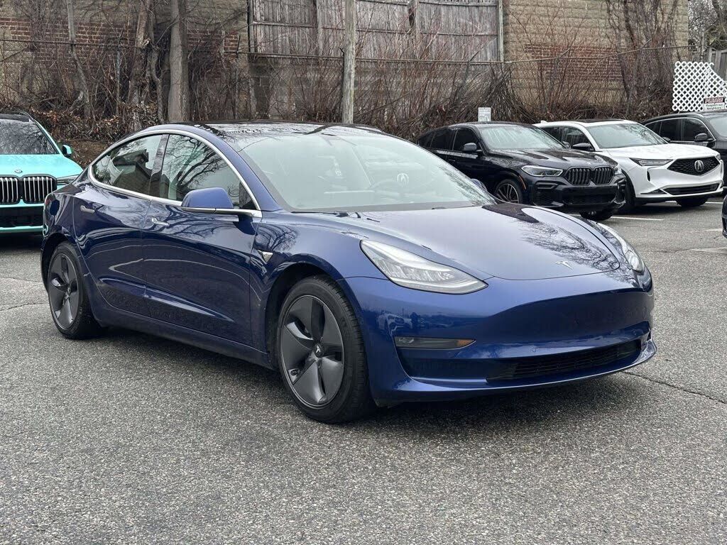 2019 TESLA Model 3