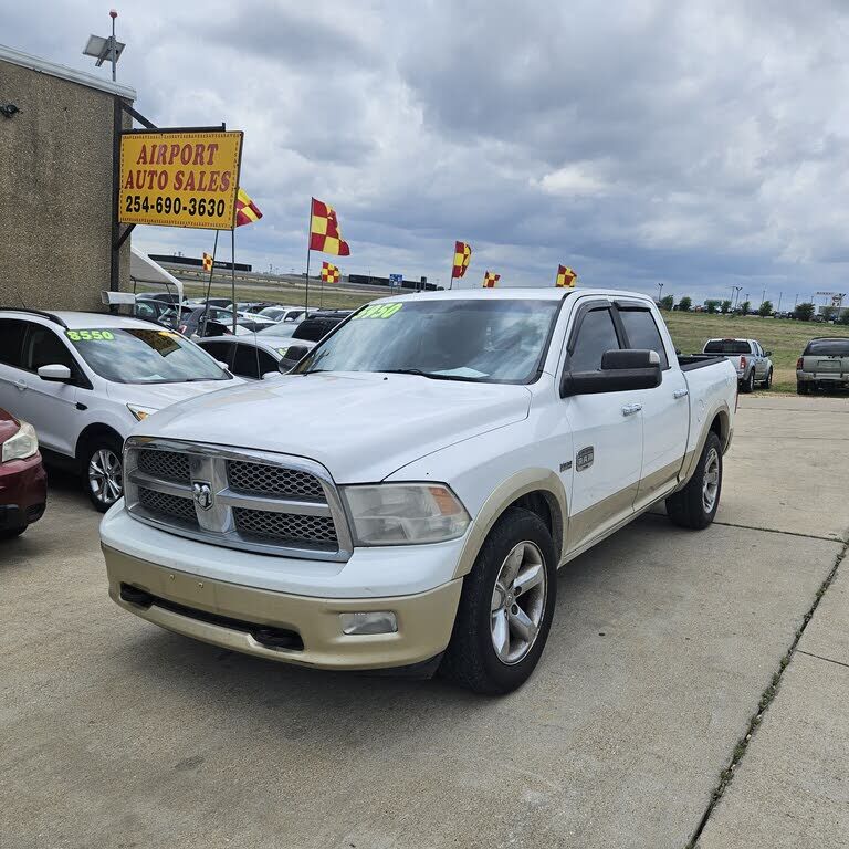 2011 DODGE Ram