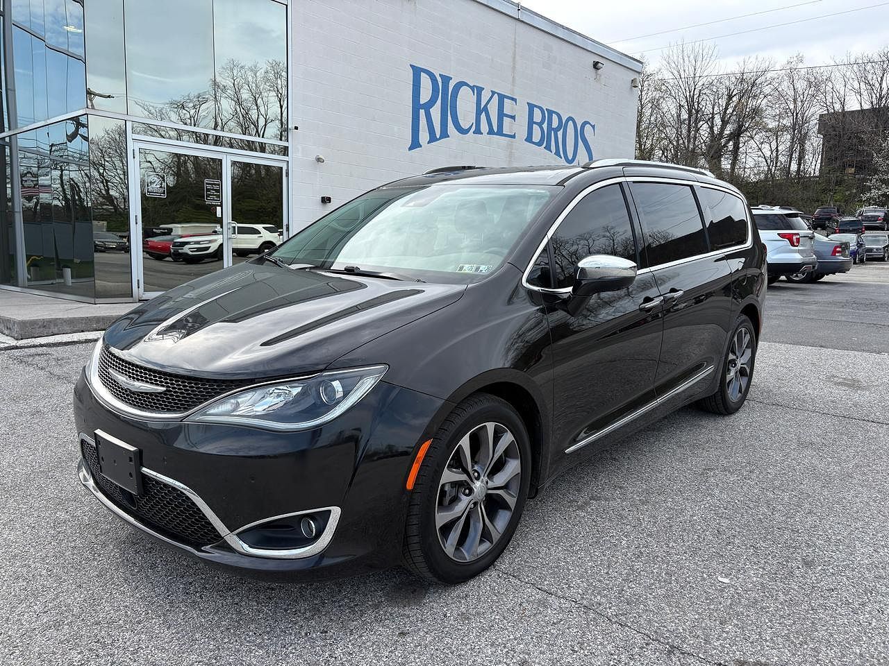 2017 CHRYSLER Pacifica