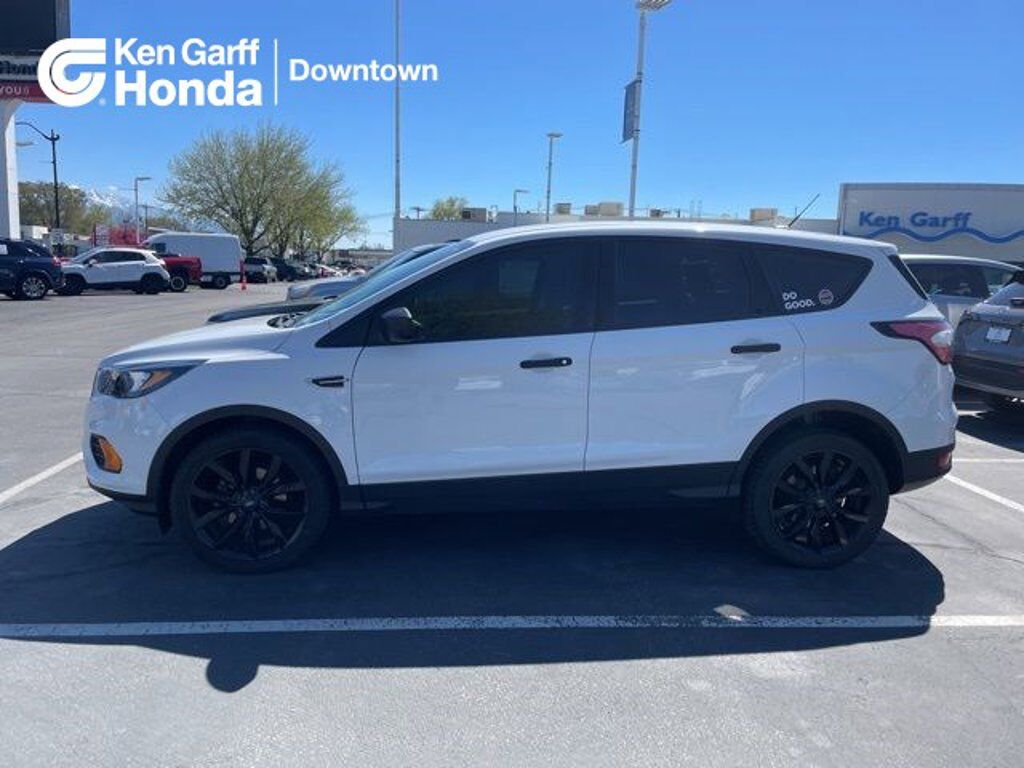 2018 FORD Escape