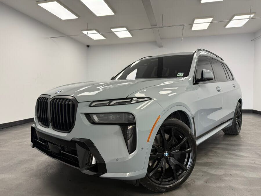 2026 BMW X7