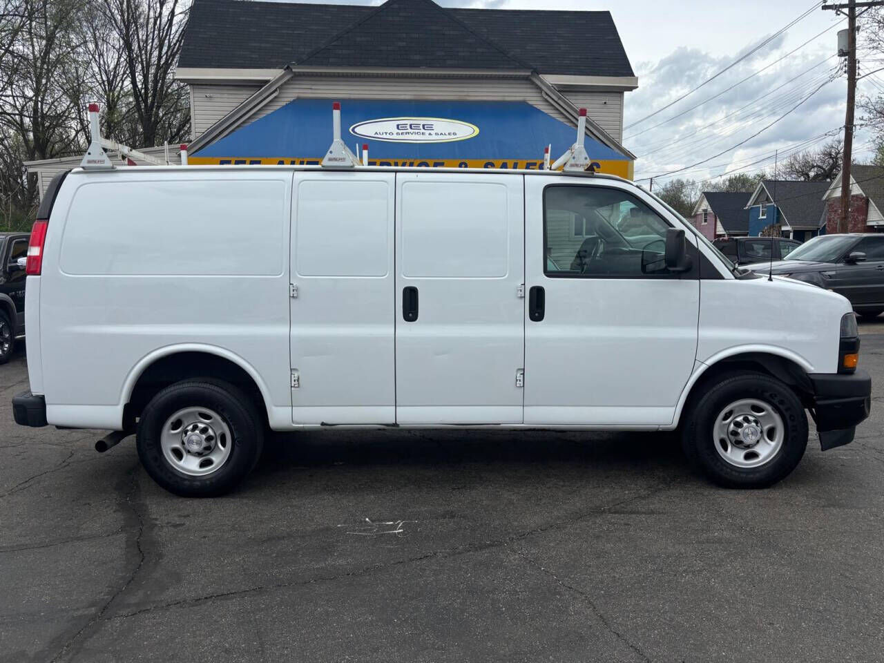 2019 CHEVROLET Express