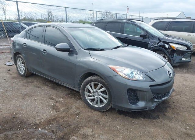 2012 MAZDA Mazda3