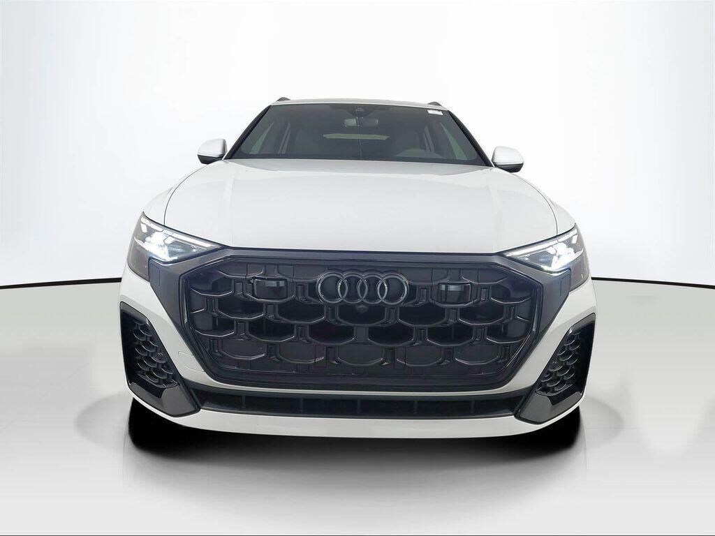 2026 Audi Q8
