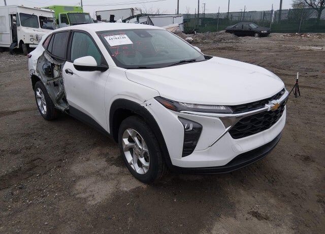 2024 CHEVROLET Trax