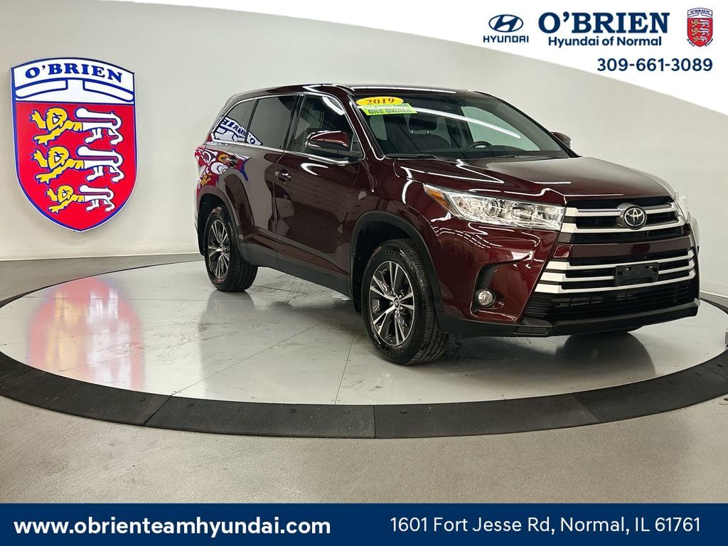 2019 TOYOTA Highlander