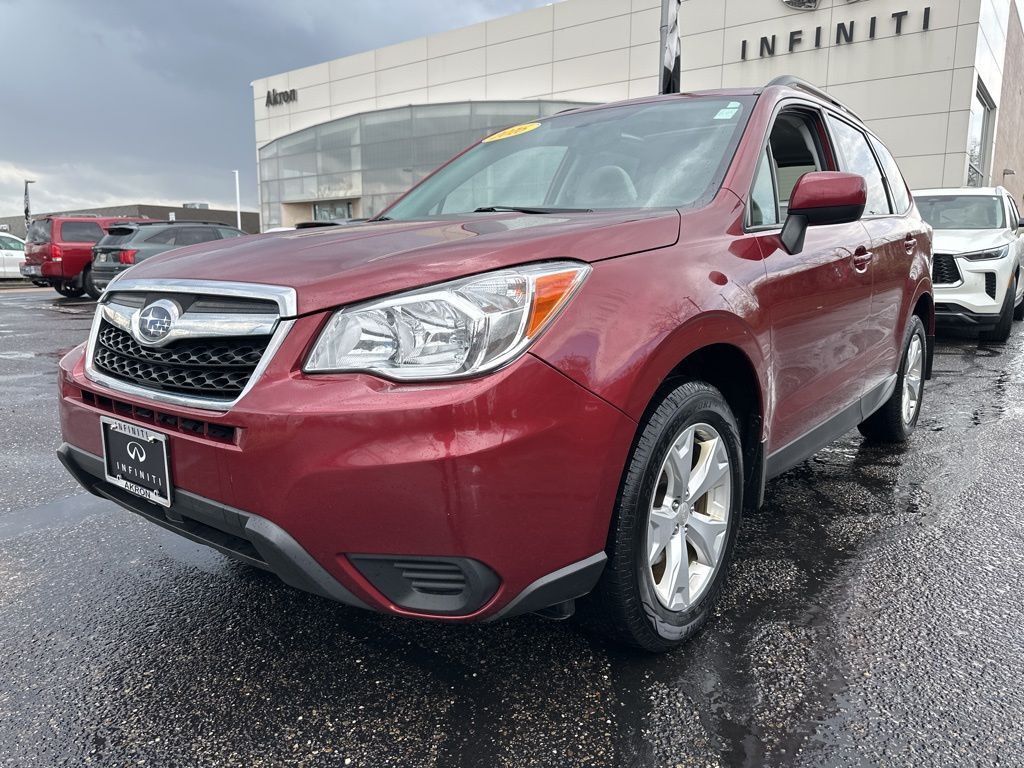 2016 SUBARU Forester