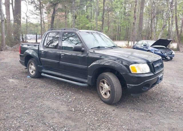2004 FORD Explorer