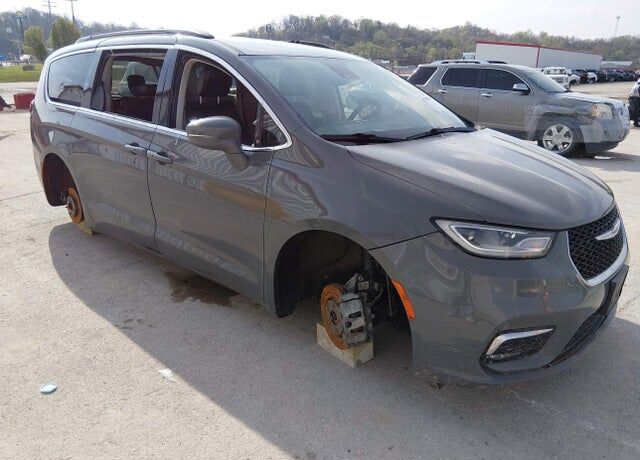 2022 CHRYSLER Pacifica