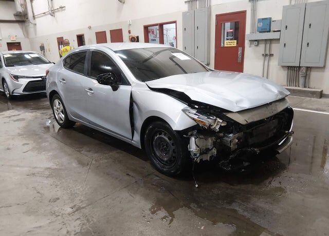 2017 MAZDA Mazda3