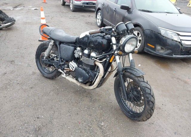 2009 TRIUMPH Thruxton