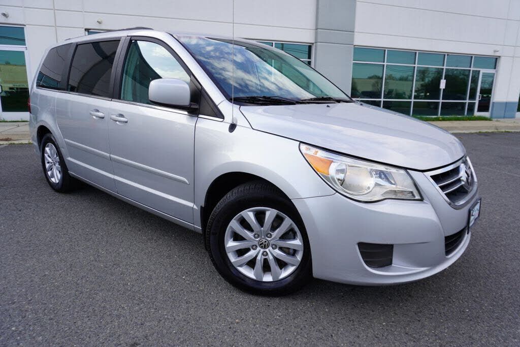 2012 VOLKSWAGEN Routan