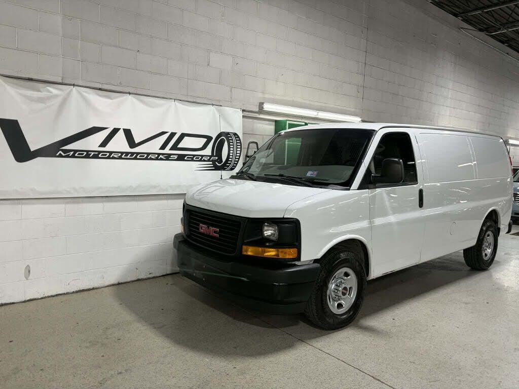 2017 GMC Savana