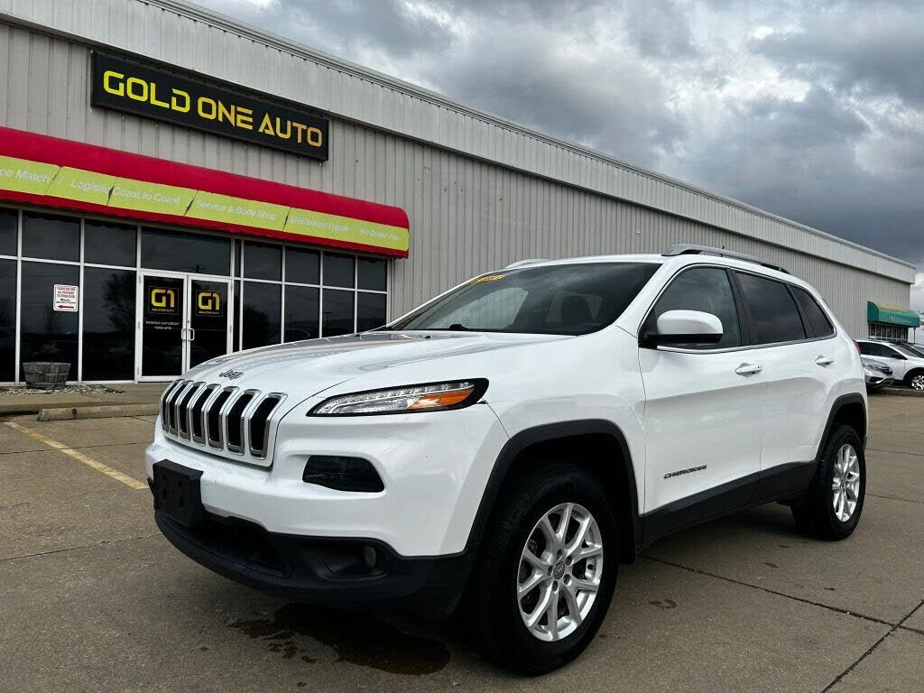 2017 JEEP Cherokee