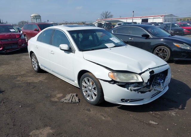 2010 VOLVO S80