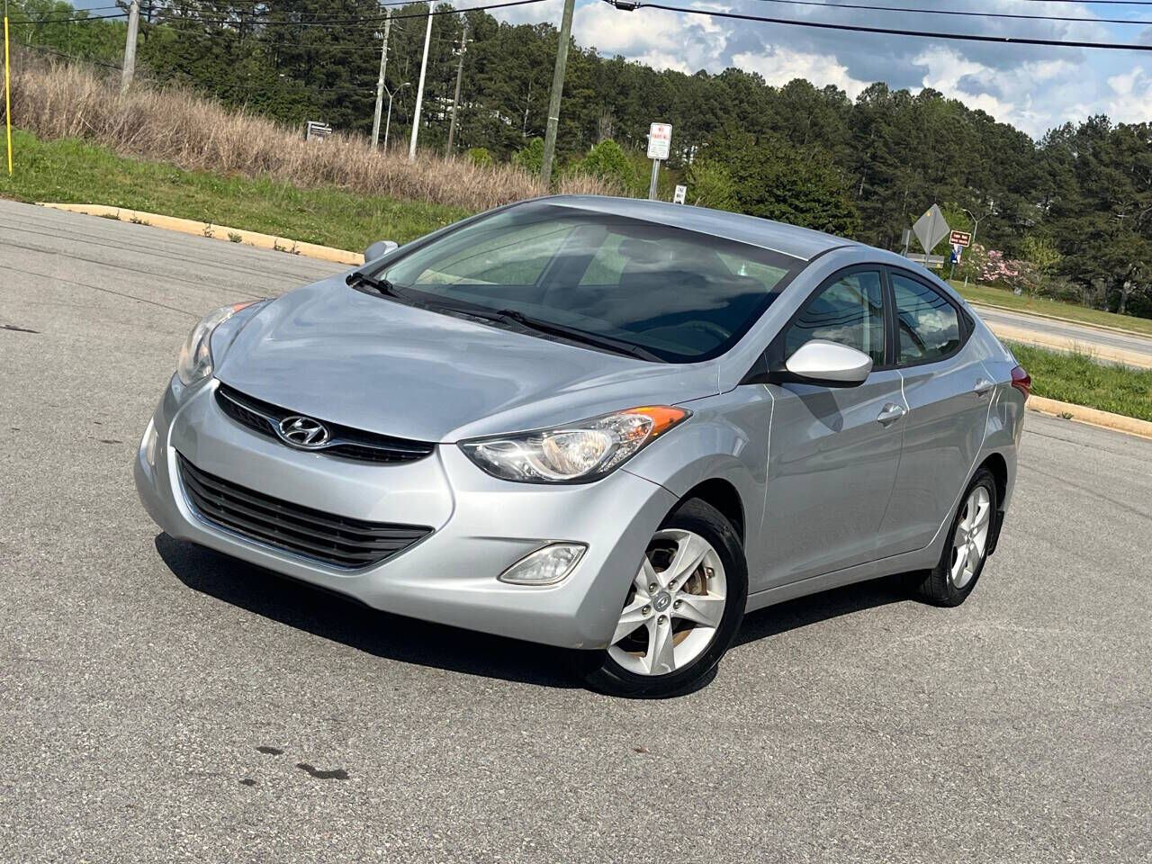 2012 HYUNDAI Elantra