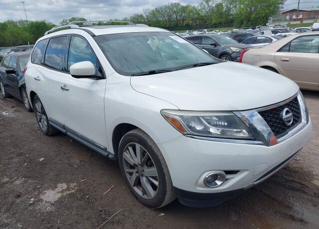2014 NISSAN Pathfinder
