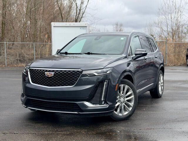 2022 CADILLAC XT6