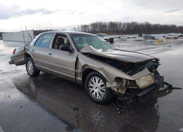 2003 FORD Crown Victoria