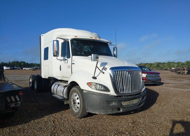 2012 INTERNATIONAL LF687