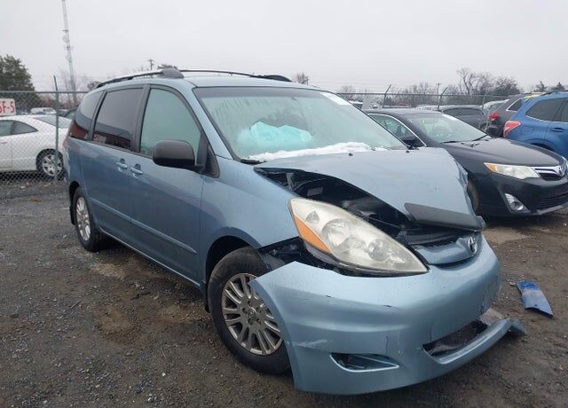 2008 TOYOTA Sienna