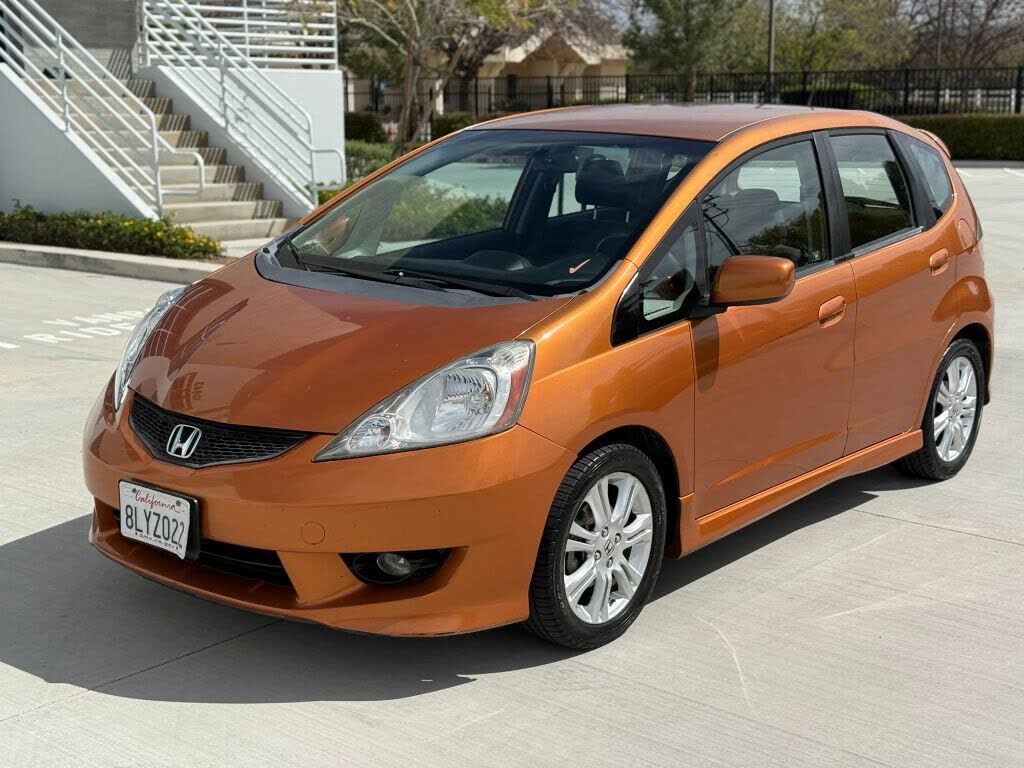 2011 HONDA Fit