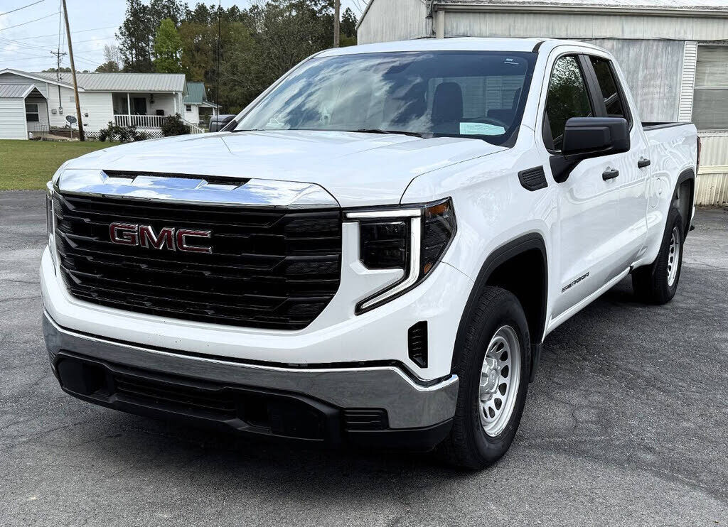 2023 GMC Sierra