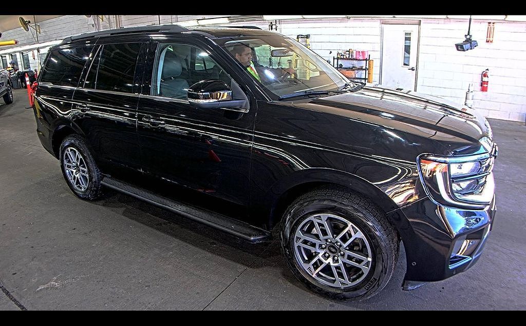 2025 FORD Expedition