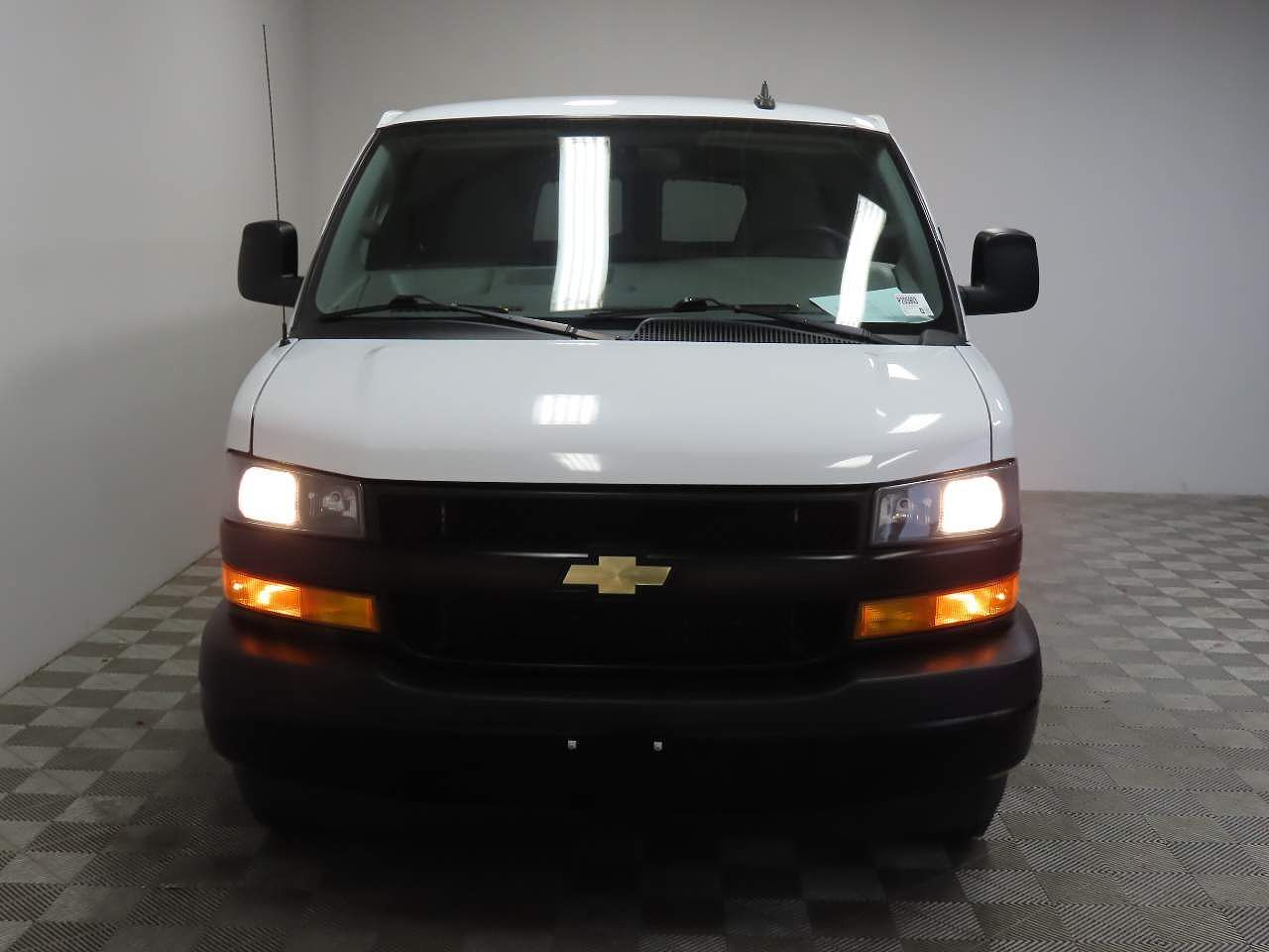 2023 CHEVROLET Express