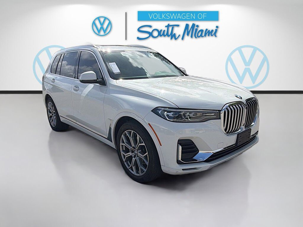 2021 BMW X7