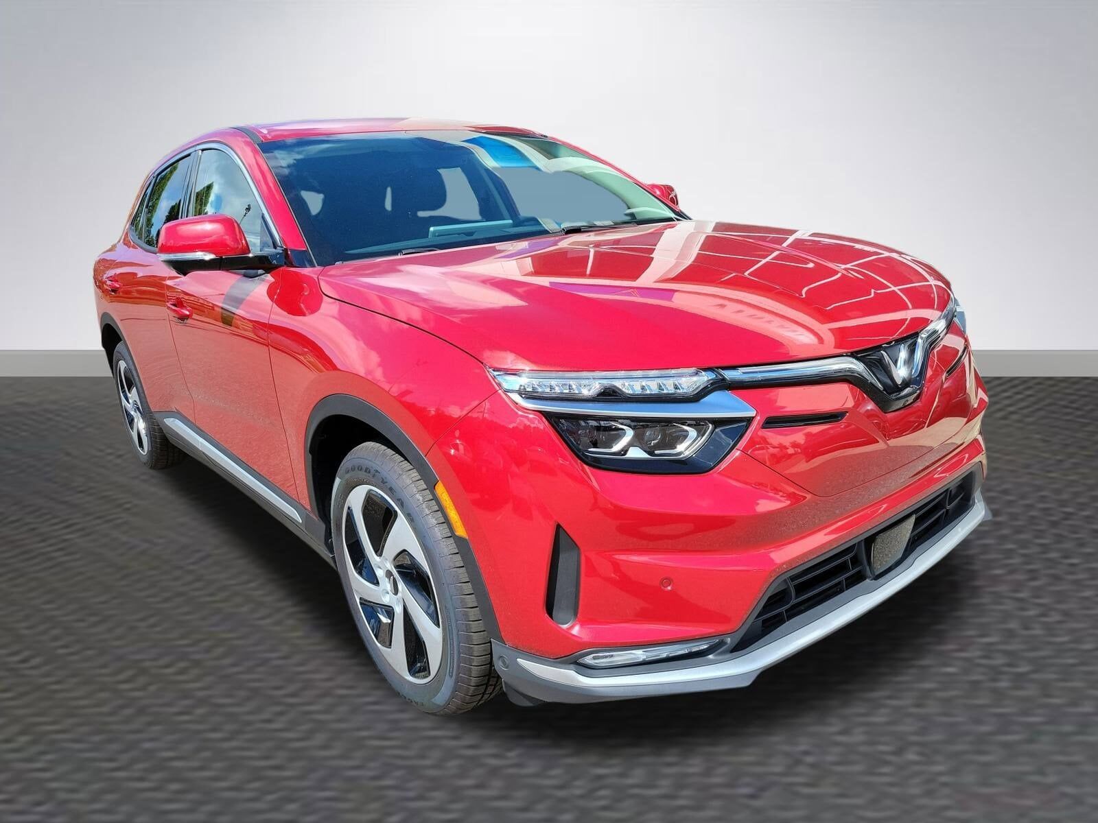 2025 VINFAST VF 8