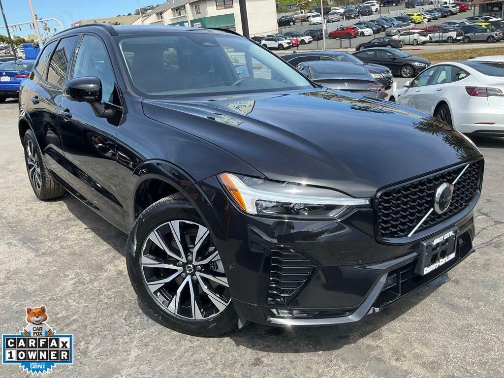 2025 VOLVO XC60