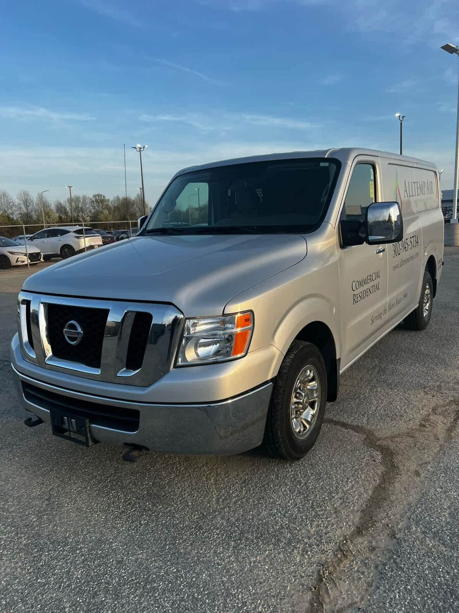 2016 NISSAN NV