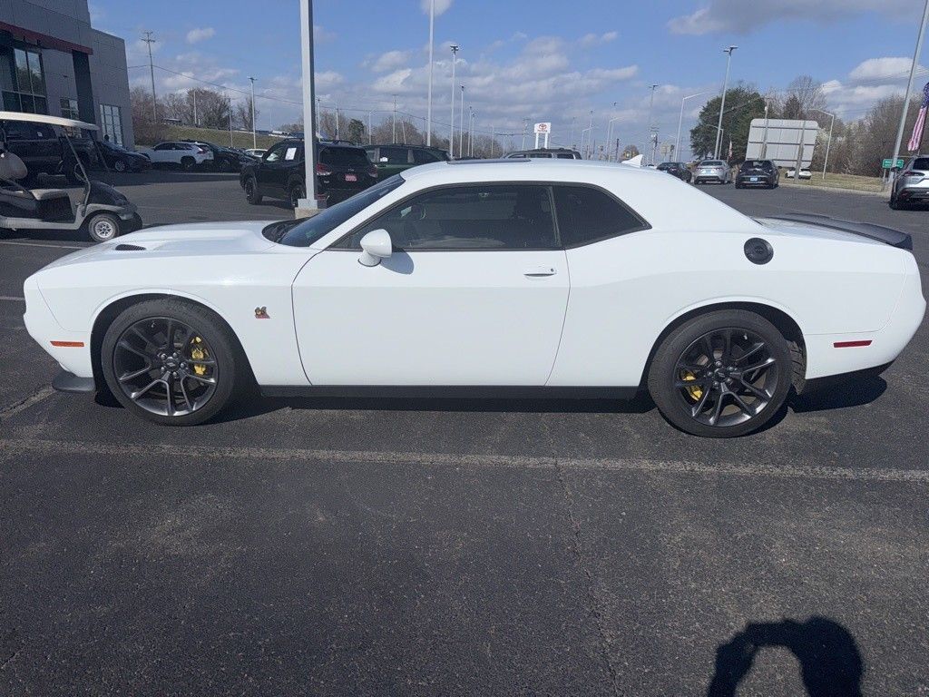 2021 DODGE Challenger