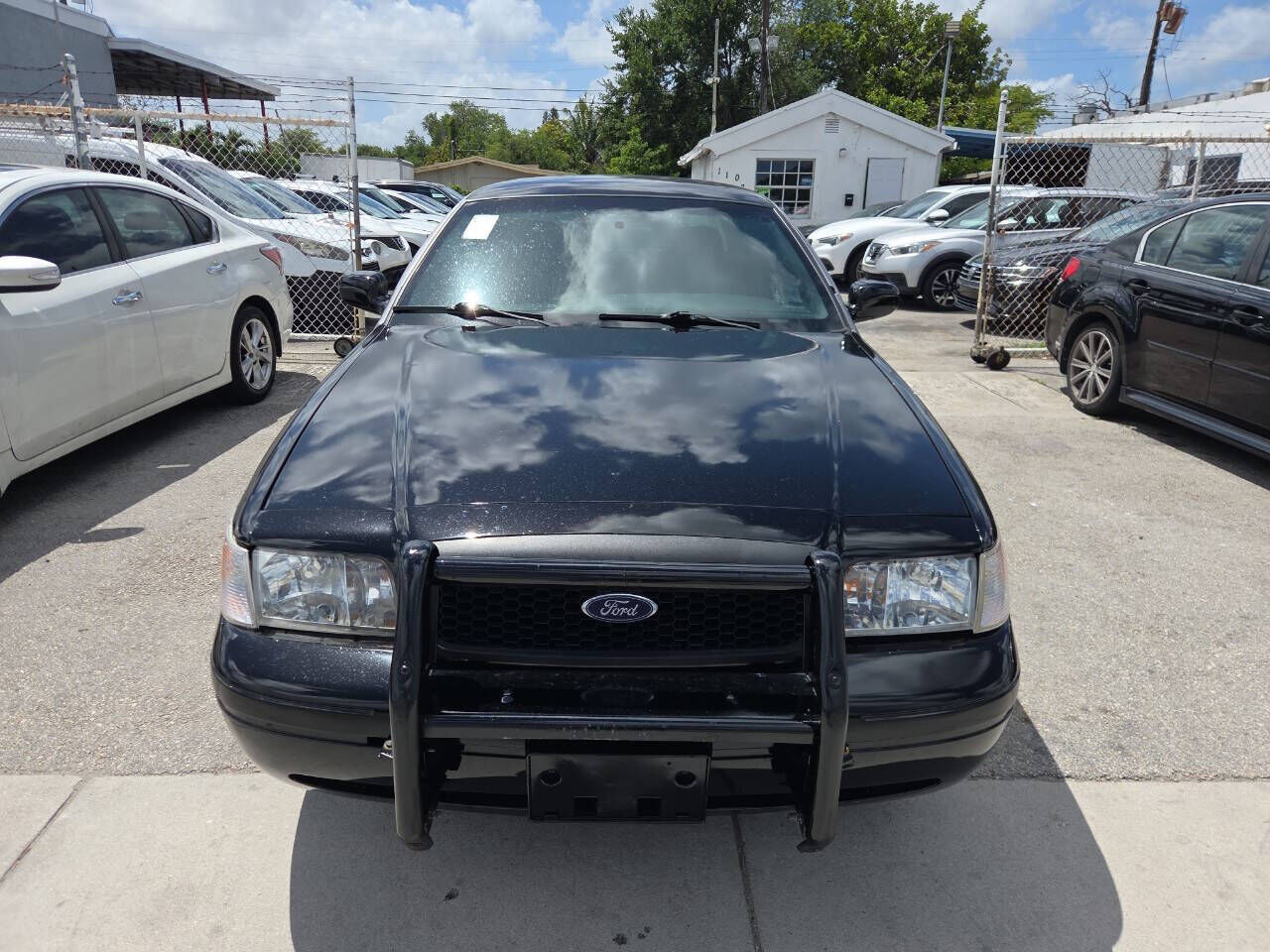 2010 FORD Crown Victoria