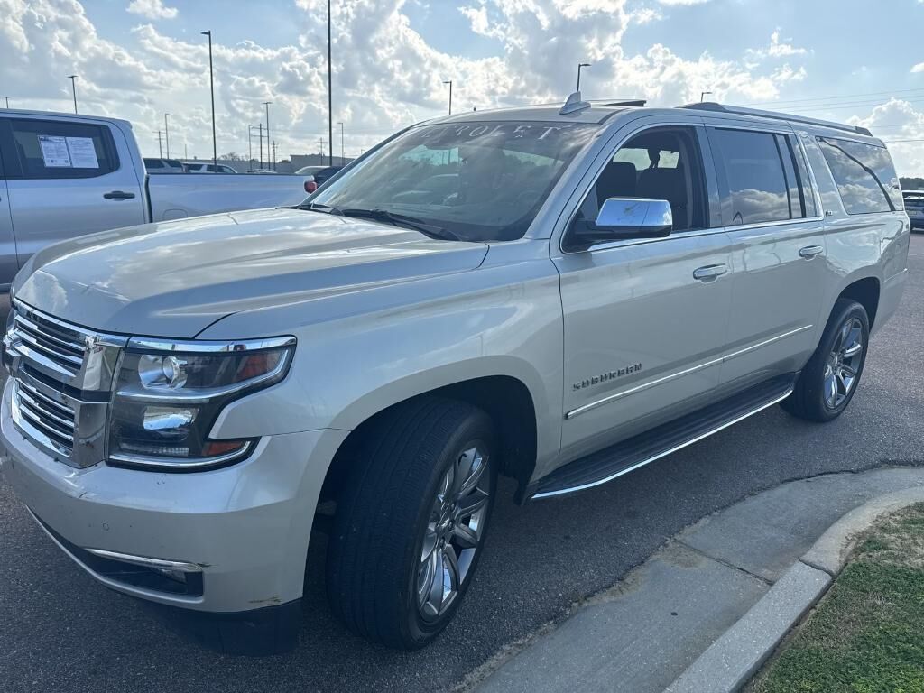 2016 CHEVROLET Suburban