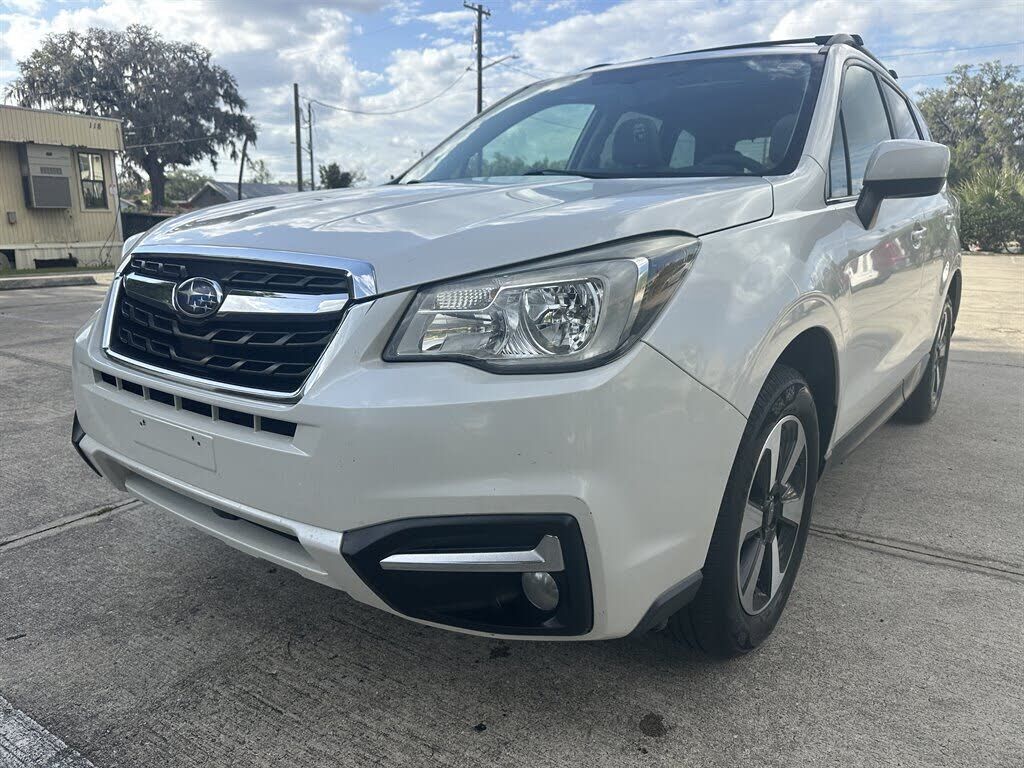 2017 SUBARU Forester