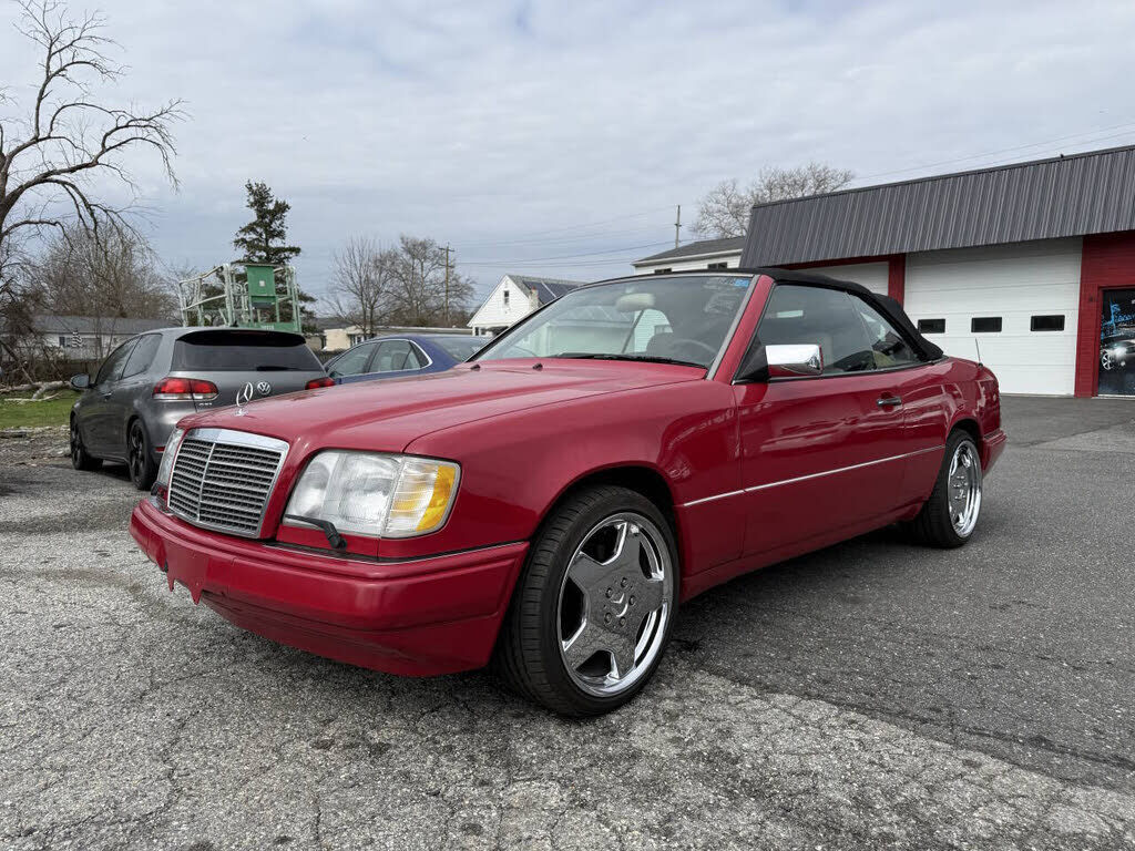 1995 MERCEDES-BENZ E-Class