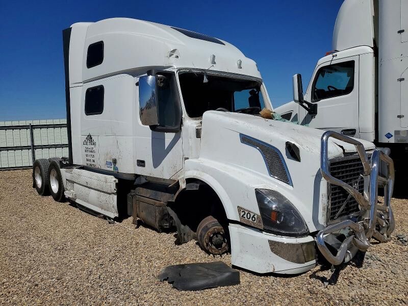 2018 VOLVO TRUCK VNL