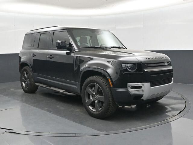 2025 LAND ROVER Defender