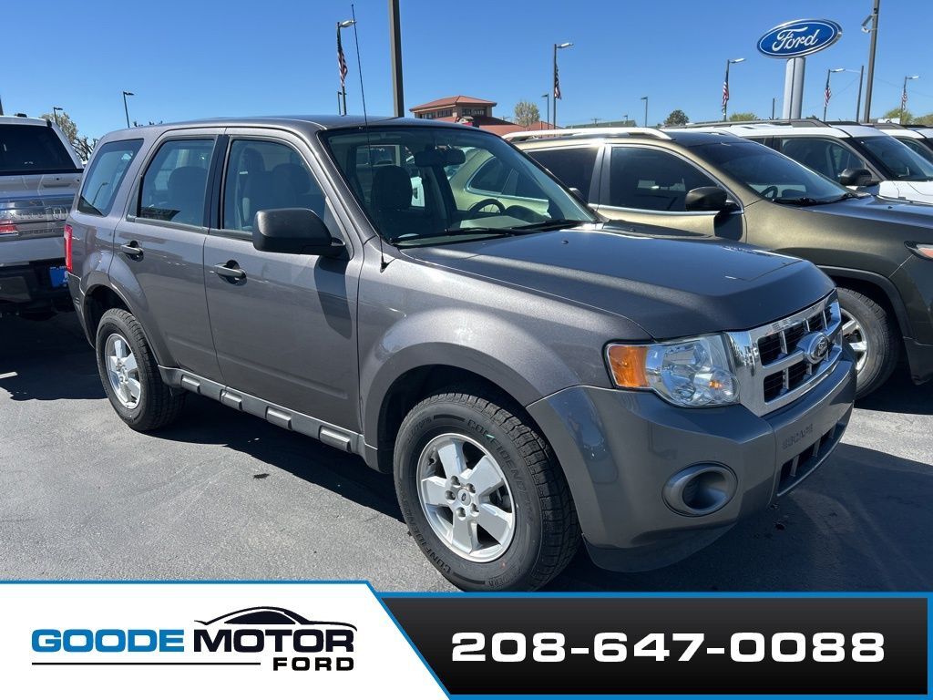2011 FORD Escape