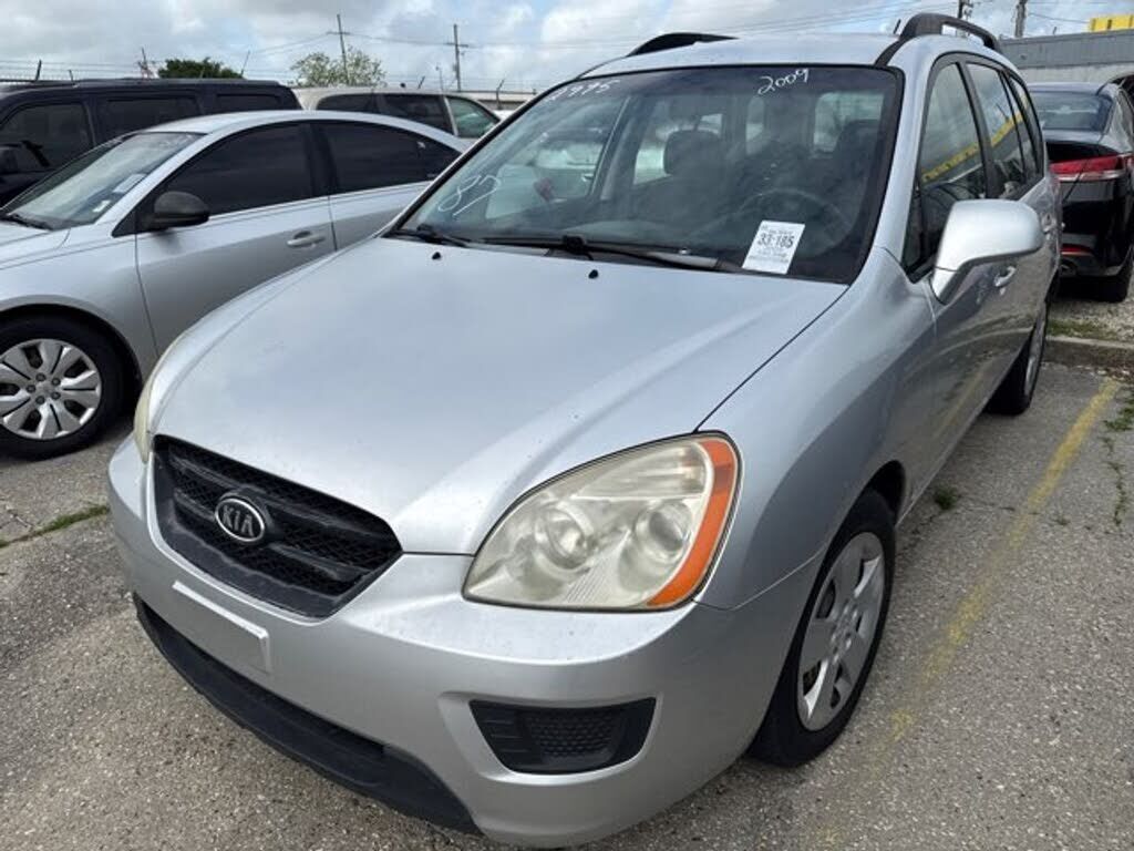 2009 KIA Rondo