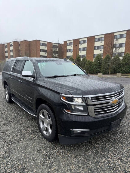 2017 CHEVROLET Suburban