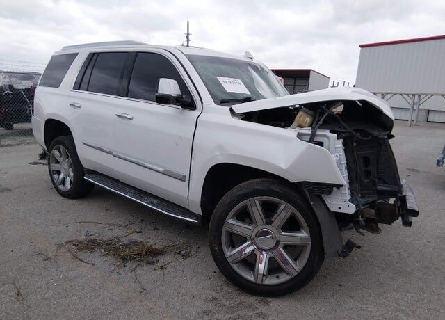 2017 CADILLAC Escalade