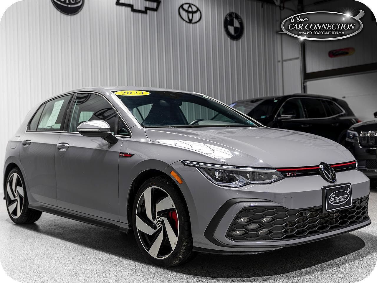 2024 VOLKSWAGEN Golf GTI