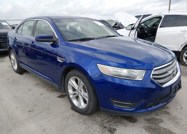 2013 FORD Taurus
