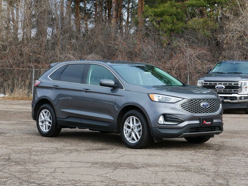 2023 FORD Edge