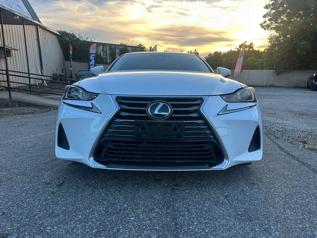 2017 LEXUS IS