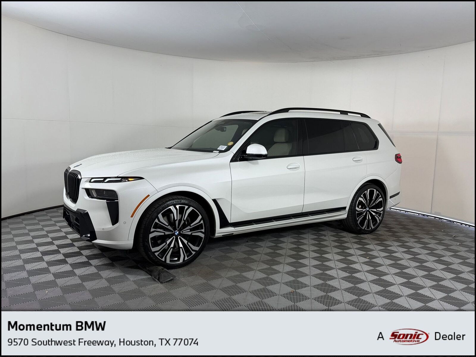 2023 BMW X7