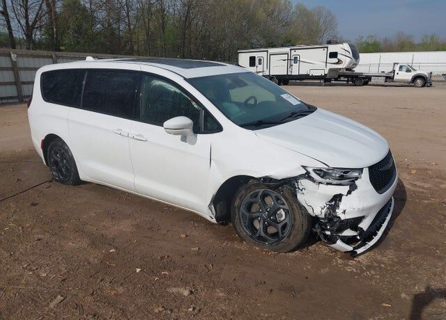 2022 CHRYSLER Pacifica